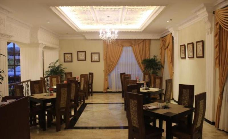 D'Salvatore Boutique Hotel Yogyakarta Maguwo Exteriör bild